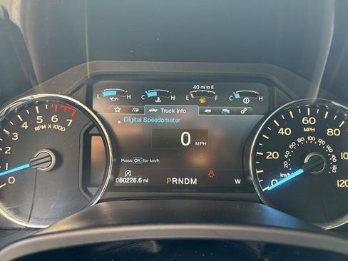 Used 2018 Ford F150 Lariat w/ Equipment Group 502A Luxury image 11