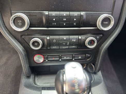 Used 2019 Ford Mustang GT RWD image 13