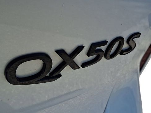 Certified 2025 INFINITI QX50 Sport image 33