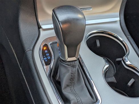 Used 2018 Jeep Grand Cherokee Limited image 12