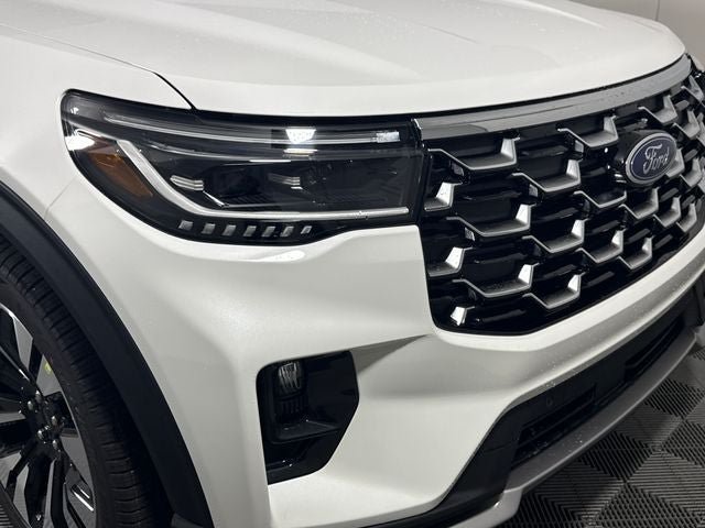 New 2026 Ford Explorer Platinum w/ LUX Leather Package AWD/4WD image 10