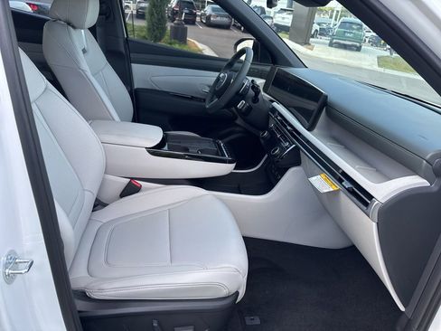 New 2026 Hyundai Tucson Limited image 14