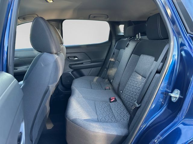 Certified 2026 Nissan Kicks SV w/ Interior Electronics Package AWD/4WD image 18