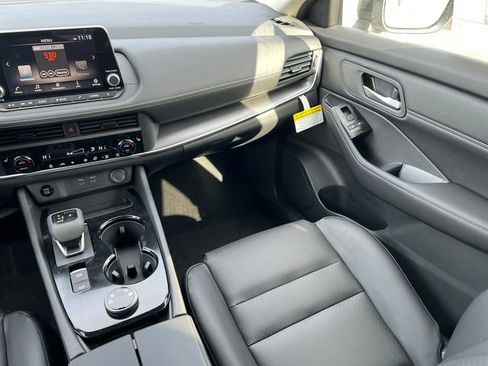 New 2026 Nissan Rogue SV image 29