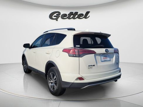 Used 2018 Toyota RAV4 XLE AWD/4WD image 7