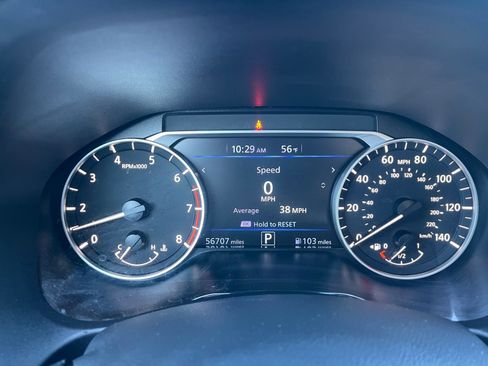 Used 2024 Nissan Altima 2.5 SV image 9