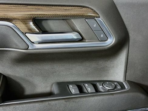 Used 2024 Chevrolet Silverado 1500 LT Trail Boss w/ Convenience Package II AWD/4WD image 17