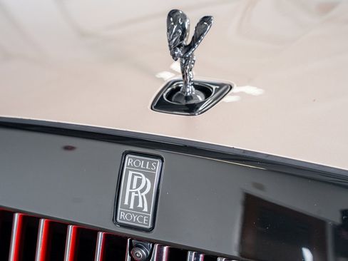 Used 2023 Rolls-Royce Ghost Black Badge w/ Black Badge Ghost Package image 18