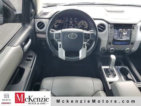 Used 2018 Toyota Tundra Limited w/ Limited Premium Package AWD/4WD image 28