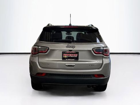 Used 2018 Jeep Compass Limited w/ Navigation Group AWD/4WD image 7