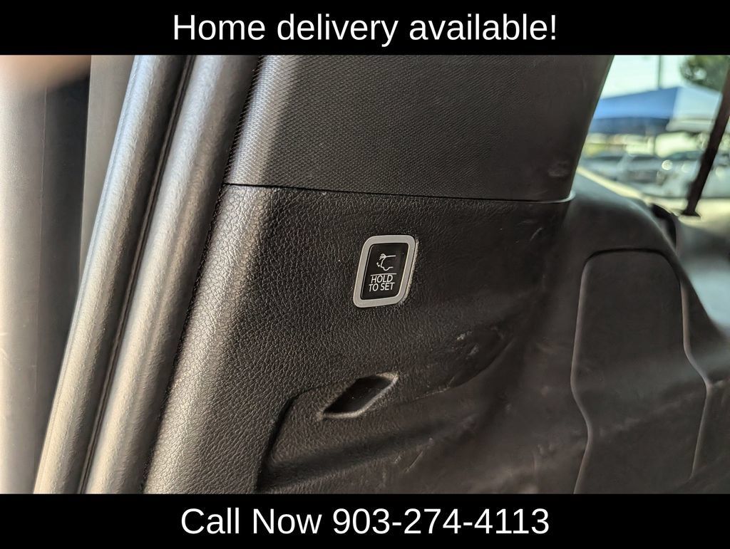 Used 2024 Jeep Wagoneer L Series II w/ Flexible Seating Group AWD/4WD image 29