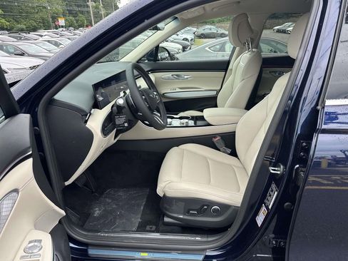 New 2026 Genesis GV70 2.5T AWD/4WD image 15