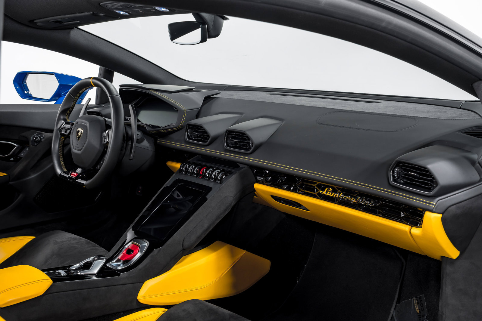 Used 2023 Lamborghini Huracan Tecnica RWD image 33