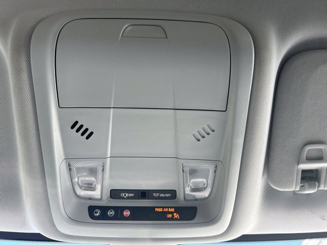 Used 2020 Chevrolet Blazer LT FWD image 32