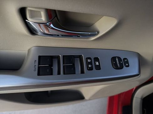 Used 2015 Toyota Prius V Four FWD image 10