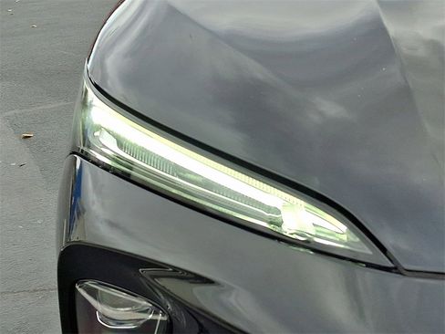 Used 2024 Buick Envision Avenir image 12