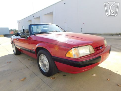 Used 1989 Ford Mustang LX image 37