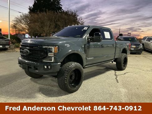 Used 2021 Ford F250 Lariat image 1