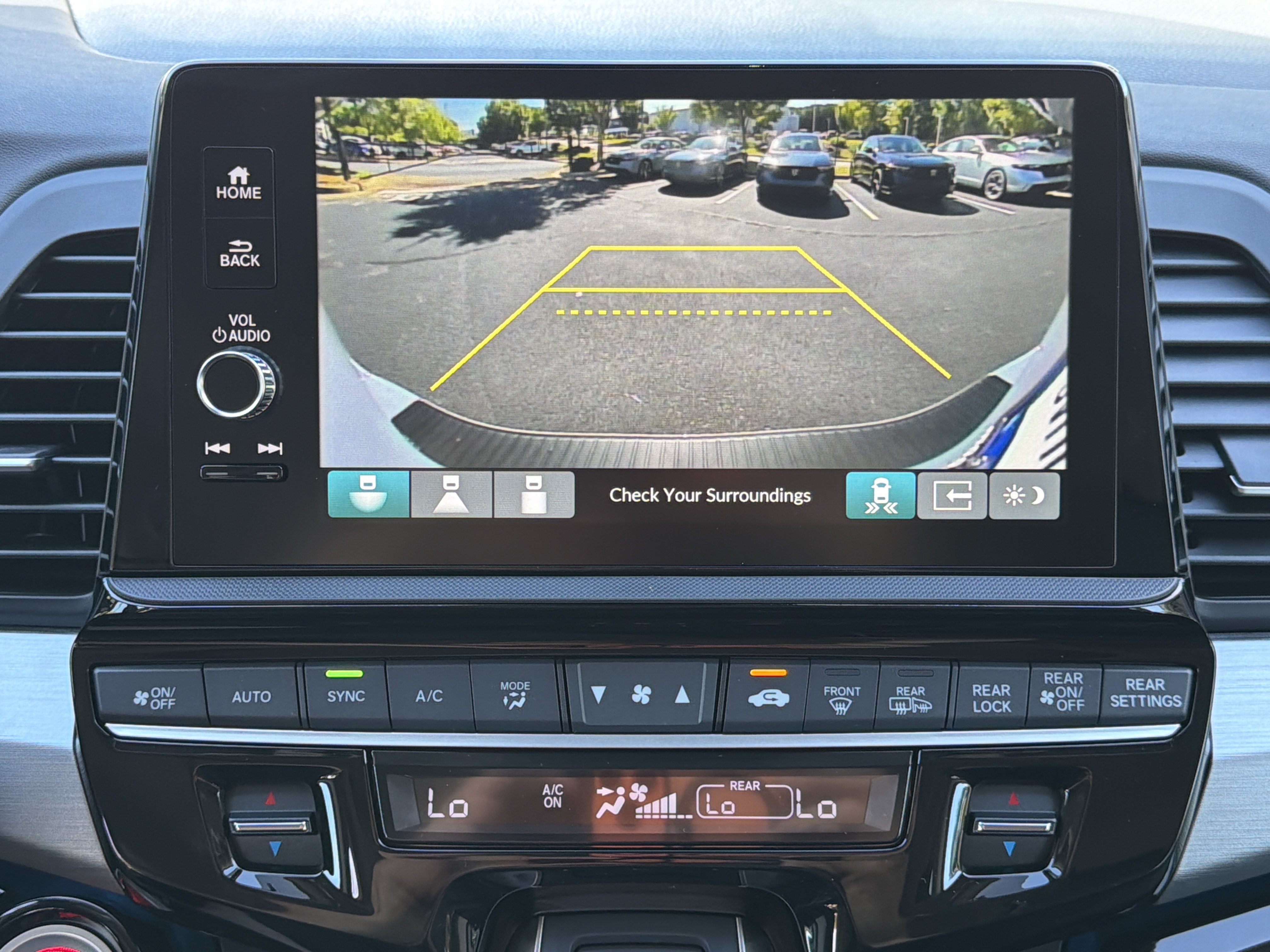New 2027 Honda Odyssey Touring image 4
