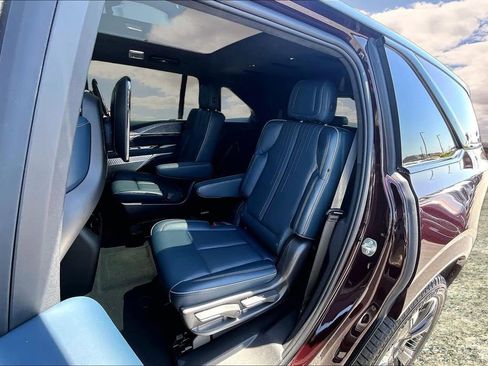 Certified 2025 Cadillac Escalade IQ Sport 2 image 22