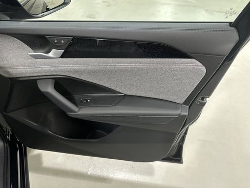 New 2025 Volkswagen Tiguan S image 39