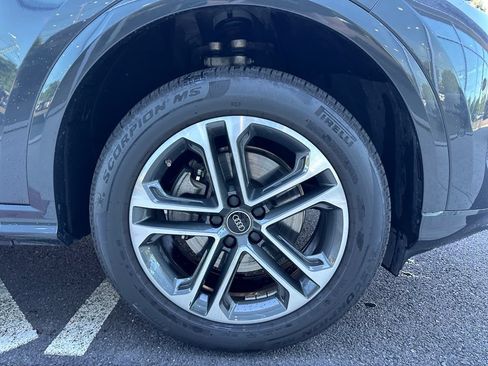 Used 2025 Audi Q5 Premium w/ Convenience Package AWD/4WD image 17