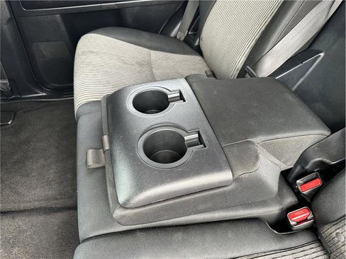 Used 2016 Toyota 4Runner SR5 image 18