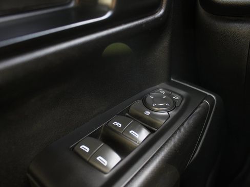 Used 2022 Chevrolet Silverado 1500 Custom image 12