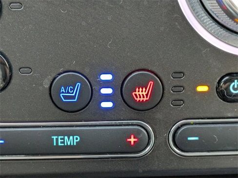 Used 2017 Ford Explorer Platinum image 28