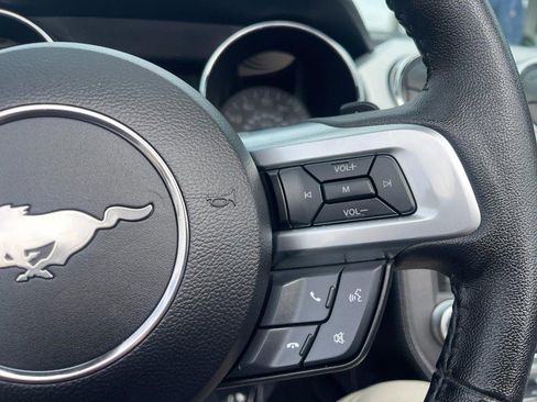 Used 2017 Ford Mustang GT Premium image 23