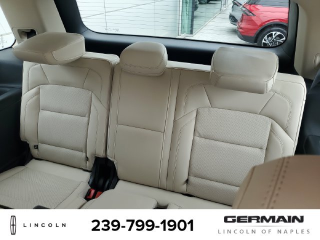 New 2027 Lincoln Navigator Premiere AWD/4WD image 20