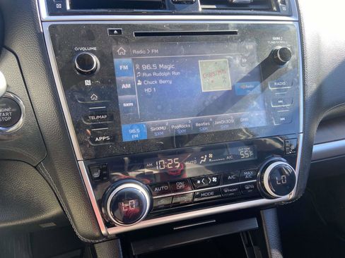 Used 2018 Subaru Outback 2.5i Limited image 16