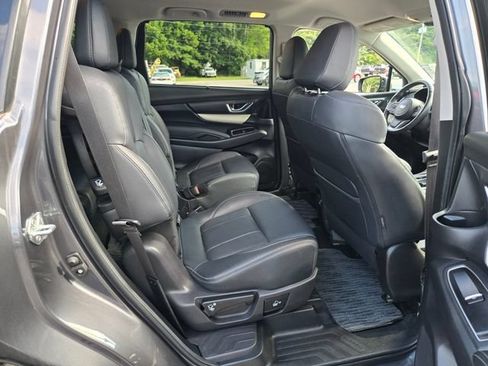 Used 2022 Subaru Ascent Limited AWD/4WD image 22