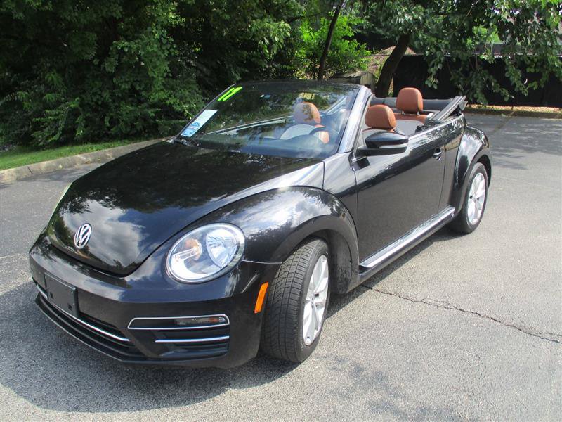 Used 2017 Volkswagen Beetle 1.8T FWD image 3