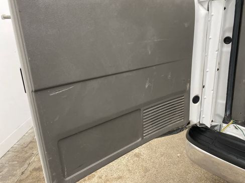 Used 2017 Chevrolet Express 2500 LT w/ LT Preferred Equipment Group image 28