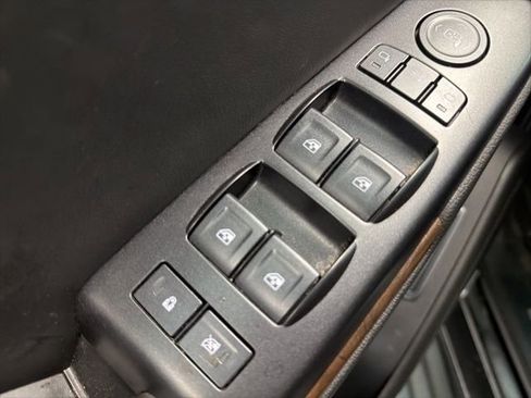 Used 2015 Chevrolet Suburban LT w/ Max Trailering Package image 12