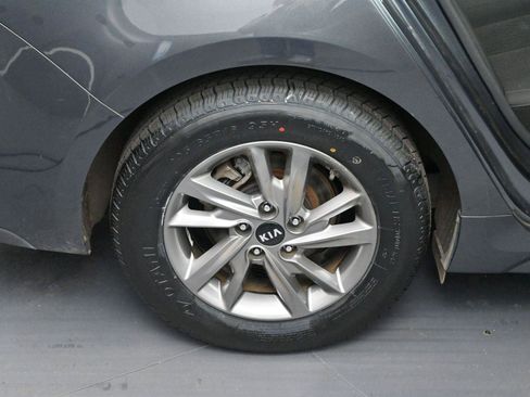 Used 2020 Kia Optima LX image 31