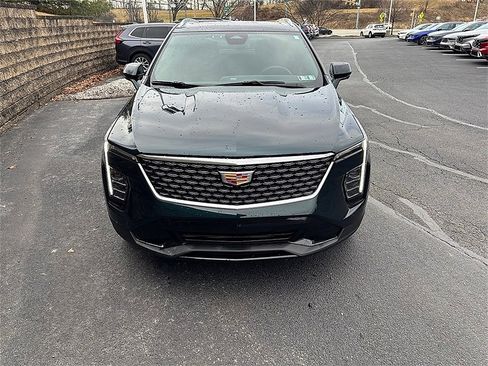 Used 2025 Cadillac XT4 Premium Luxury w/ Cold Weather Package image 2