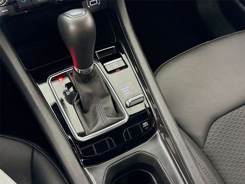 Used 2025 Jeep Compass Latitude image 10