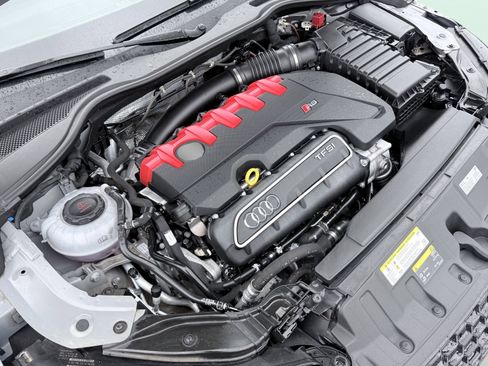 Used 2019 Audi TT RS image 23