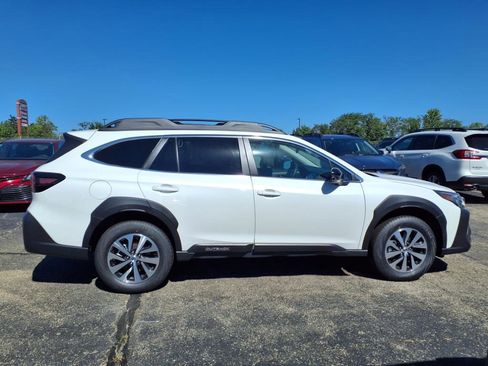 New 2025 Subaru Outback Limited w/ Popular Package #2 image 8