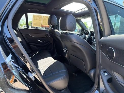 Used 2021 Mercedes-Benz GLC 300 w/ Premium Package image 31