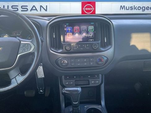 Used 2018 Chevrolet Colorado Z71 image 10