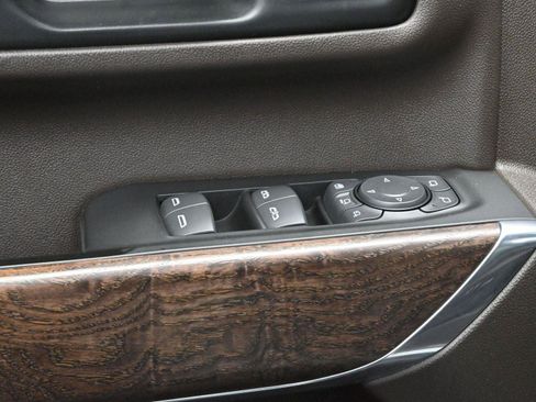 Used 2022 GMC Sierra 2500 Denali image 11