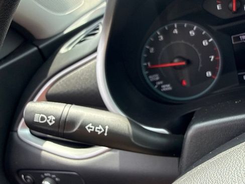 Used 2022 Chevrolet Malibu LT FWD image 22