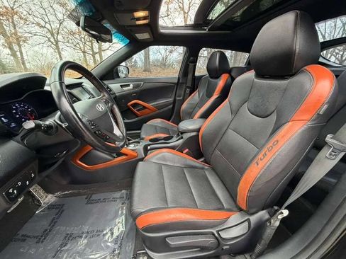 Used 2017 Hyundai Veloster Turbo w/ Tech Package 02 image 12