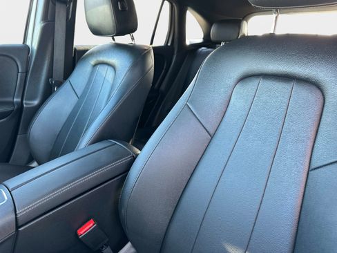 Certified 2025 Mercedes-Benz GLA 250 image 23