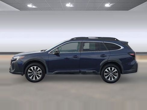 Used 2023 Subaru Outback Limited image 2