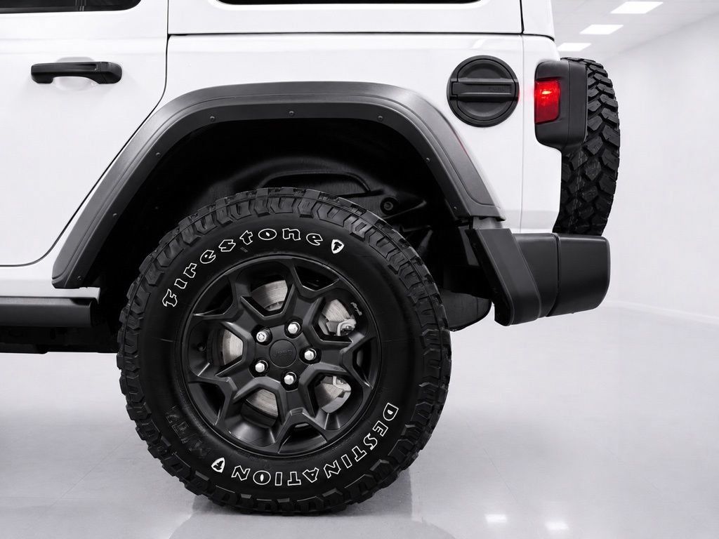 Used 2023 Jeep Wrangler Unlimited w/ Sun & Screen Package AWD/4WD image 11