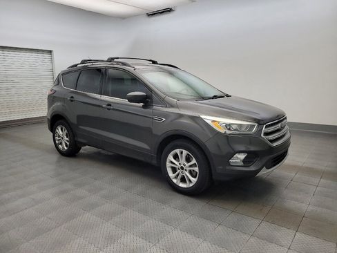 Used 2017 Ford Escape SE w/ SE Leather Comfort Package FWD image 11